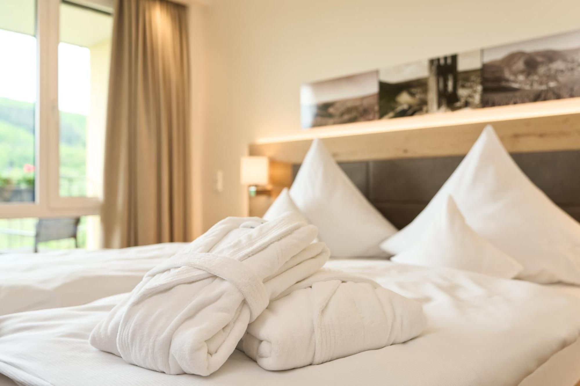 Hotel Weis メルテスドルフ エクステリア 写真