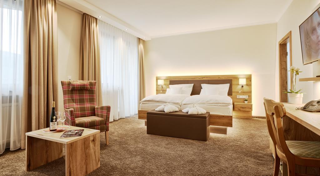 Hotel Weis メルテスドルフ エクステリア 写真
